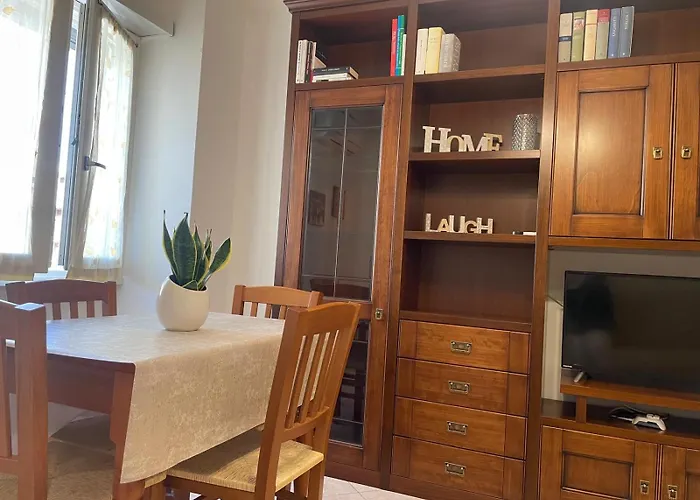 Roma Apartment, Italia