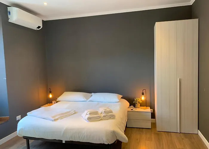 San Lorenzo Elegance Suites - Just Steps From The Colosseum, Italy