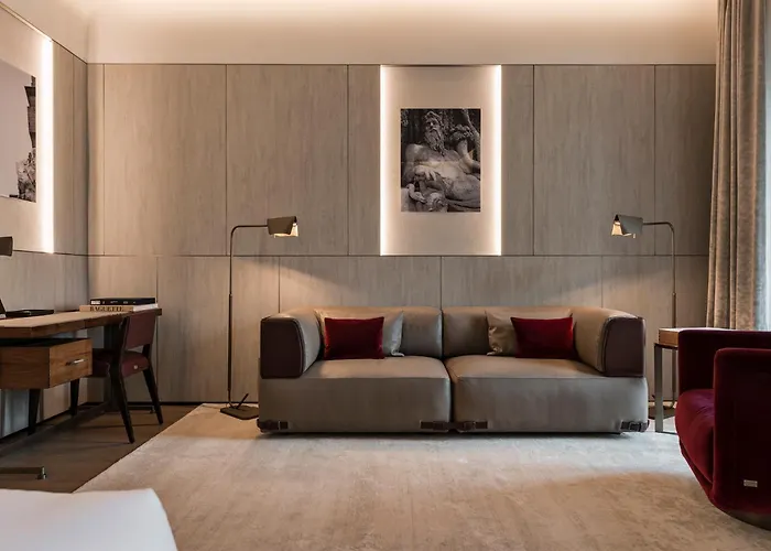 Fendi Private Suites - Small Luxury Hotels Of The World روما, إيطاليا