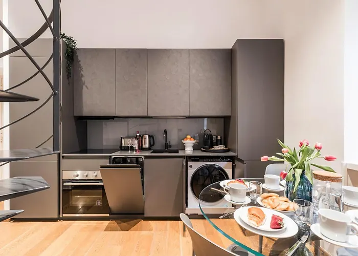 The Best Rent - One-Bedroom Flat In Tritone Area Roma, Itália