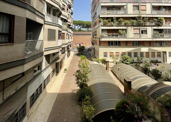Domus Laterani By Jfm - Comfortable Apartment Big Terrace Colosseo Rzym, Włochy