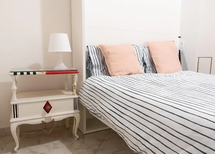 Vita Nova House 3 camere 3 bagni perfetta per famiglie e gruppi a due passi da Termini Roma, Italia