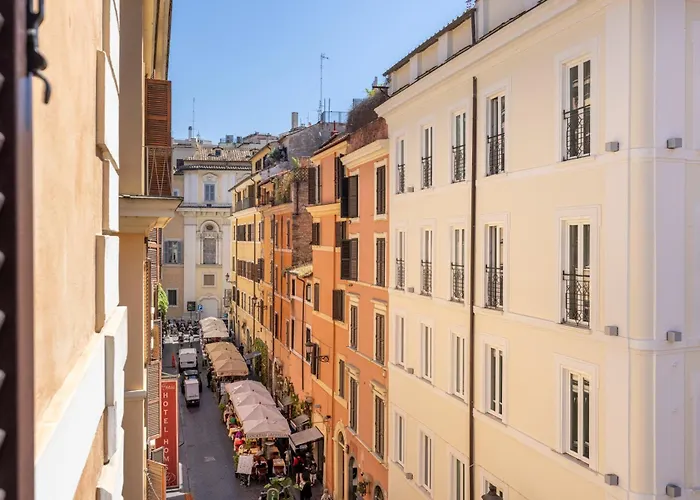 CHARMING APARTMENT AT SPANISH STEPS, no elevator Roma, Italia