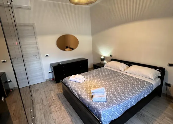 Rhome Away Montagnola Roma, Italia