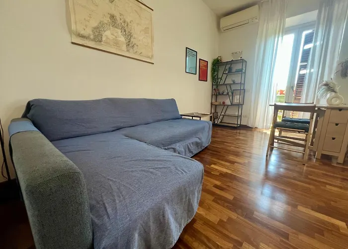 Roma'S Home!, Italia