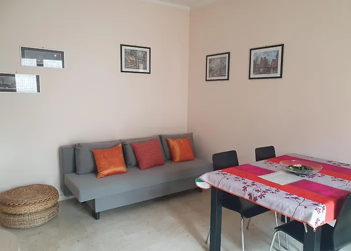 Laura'S Rhome Roma, Italia