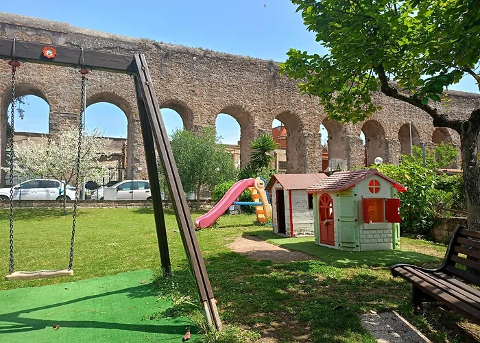 Two-Room Apt. Under The Aqueduct'S Arch In Pigneto Roma, Italia