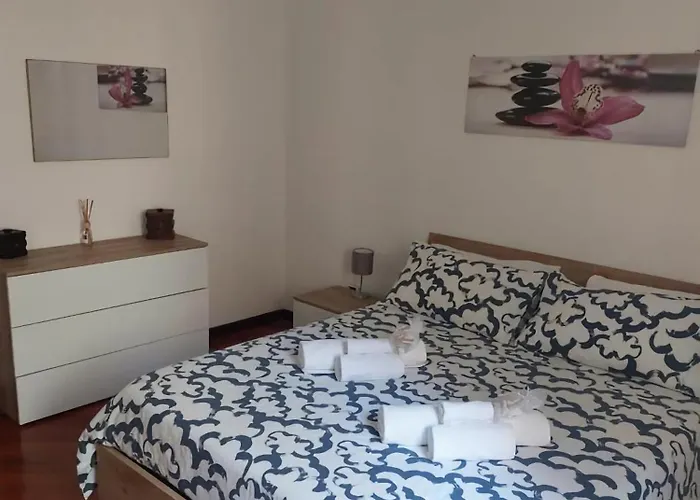 Rosy Apartment Roma, Italia