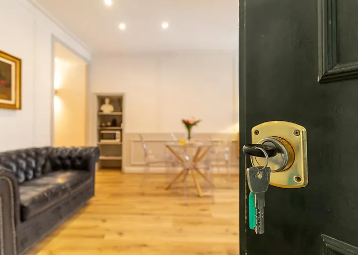 Crispi 30 Stylish Apartment Rome, Italy
