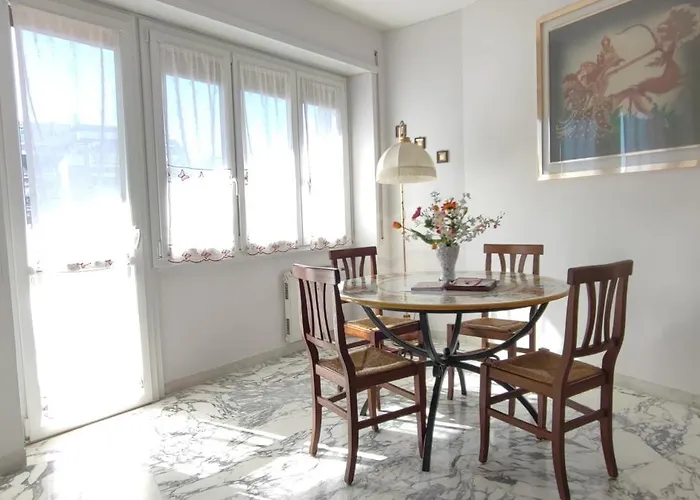 La Casetta Di Nonna Anna - 120 Mq Bright Apartment In Rom, Italien