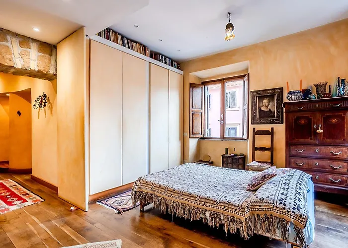 Charming Bright Colosseum Apartment Roma, Italia