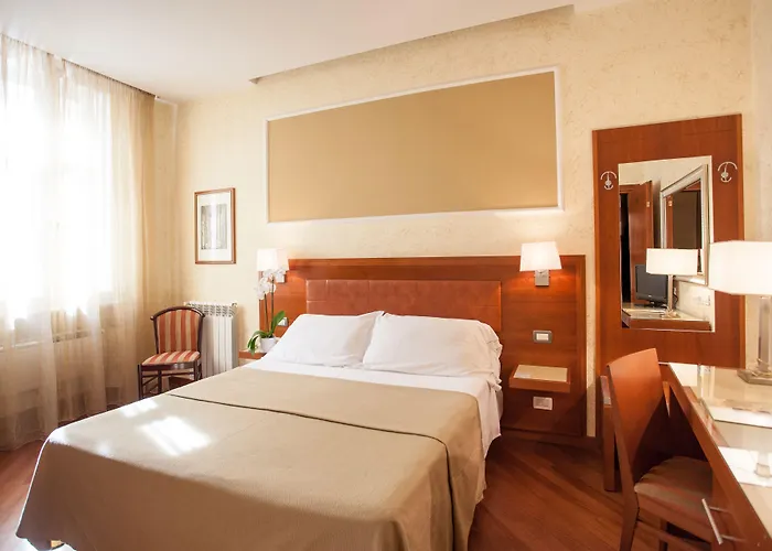 Hotel Madrid Roma, Italia