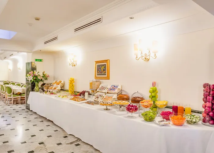 Raeli Hotel Regio Roma, Itália