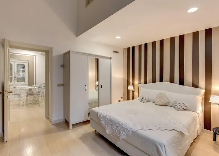 Trevi Miracle Suite Roma, Itália