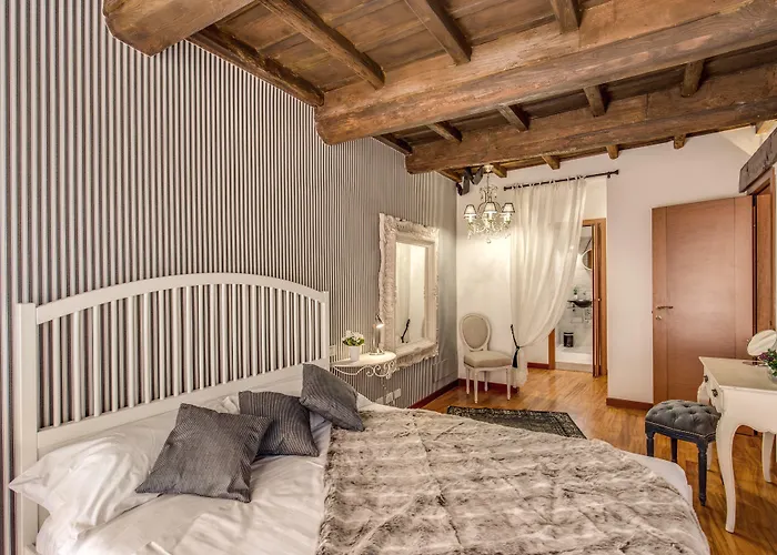 Pantheon Miracle Suite Rome, Italy