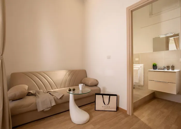 Domus Veneto Rome Bed & Breakfast, Italy