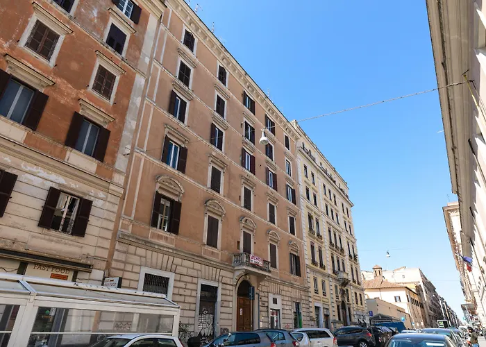 Rome As You Feel - Vittorio Colorful Design Apartment, Italia