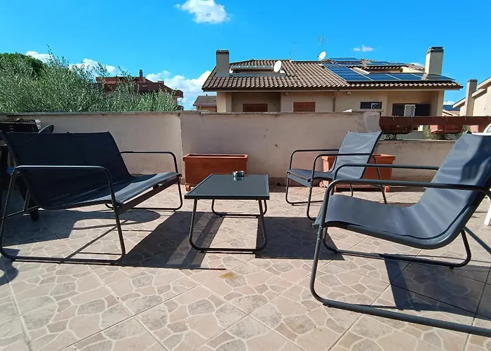 Pit Stop In Villa Nel Verde A Roma-Aeroporto Di Ciampino, Italia