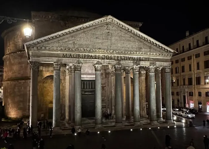 Casa Morgana - The Pantheon Balcony Suite Rome, Italy