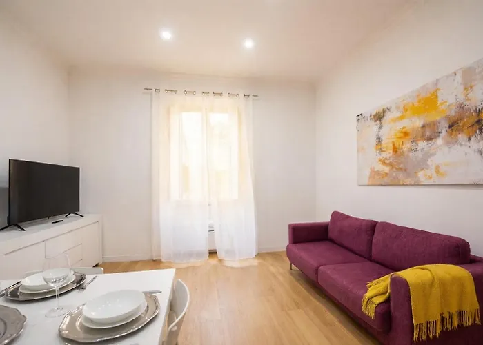 Romano Apartments -Filip & Maril - Cozy Apartments Near The Metro, Італія