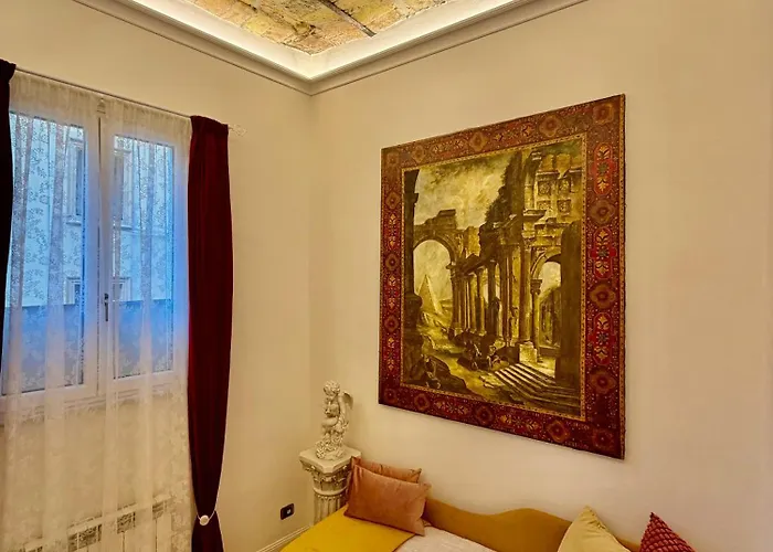Colosseo Room Rome, Italy