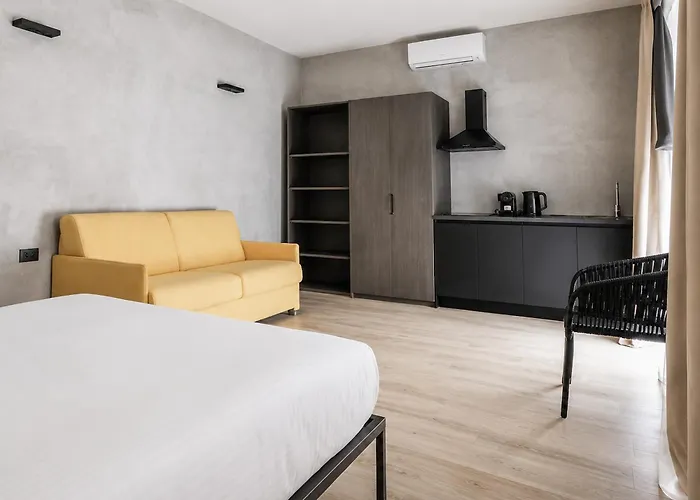 Dalmati House San Lorenzo Roma, Itália