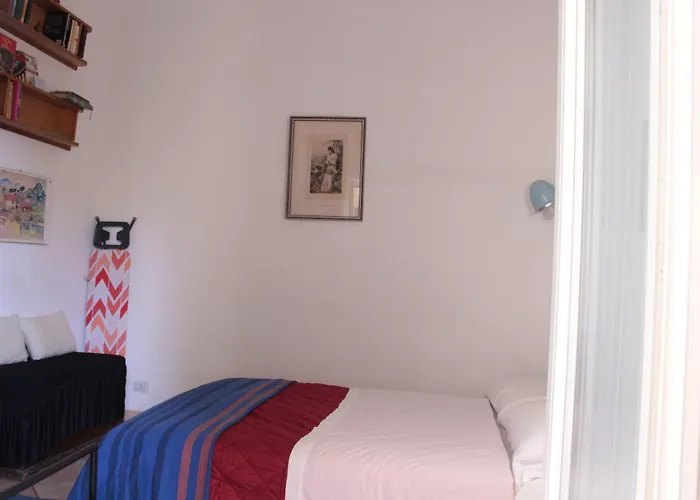 Hazelrome Apartment, Włochy