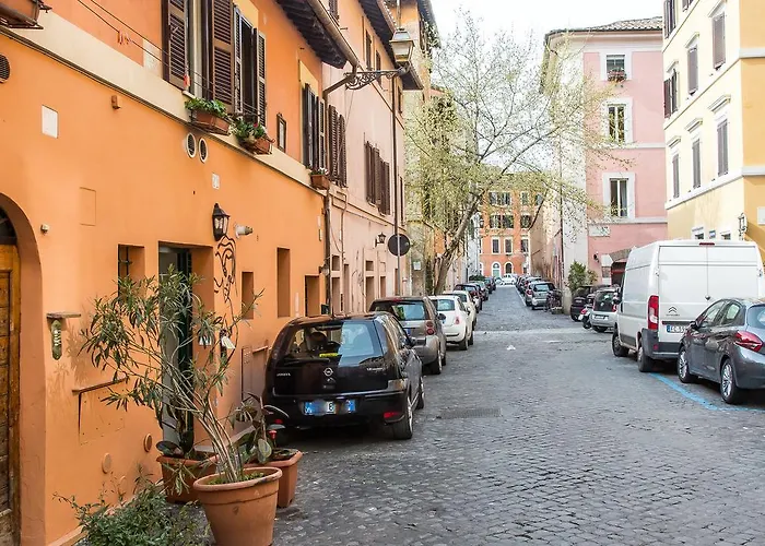 Rental In Rome Trastevere White, Italia