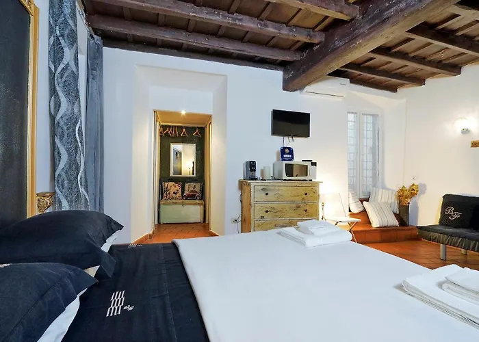 3Chic Maison Colosseo Rome, Italy