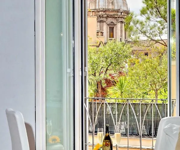 Pantheon - Argentina Luxury Apartment Rome, Italy