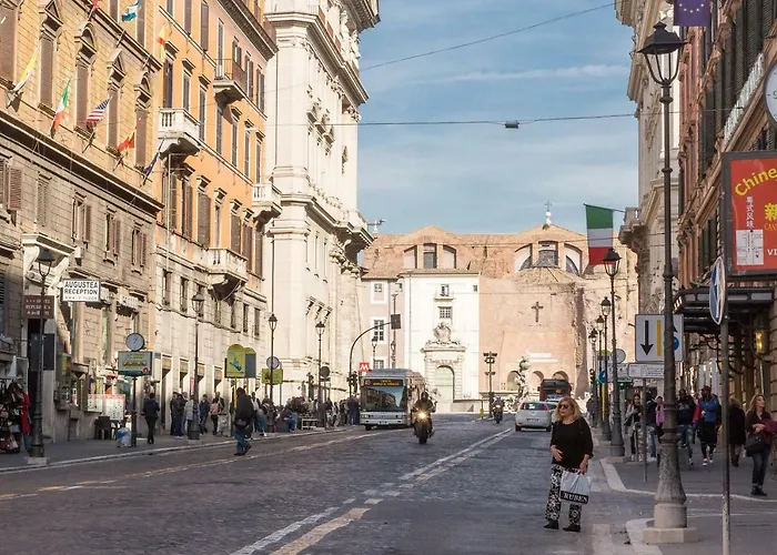 Lovely New Home, Via Nazionale Roma, Italia