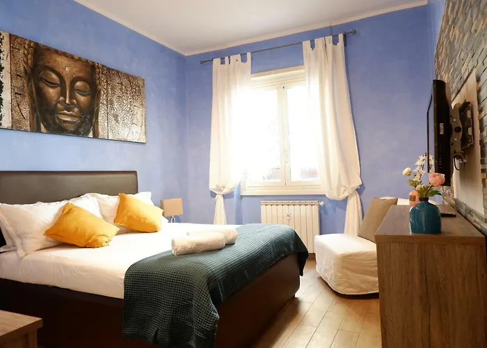 The Blue Strawberry House In San Giovanni Roma, Italia