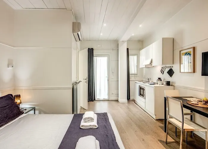 Colosseo Suite Apartment Roma, Itália