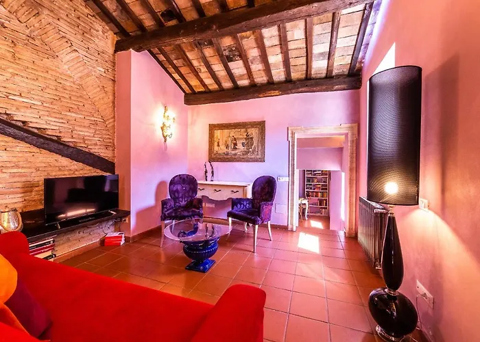 maison specchi Roma, Italia