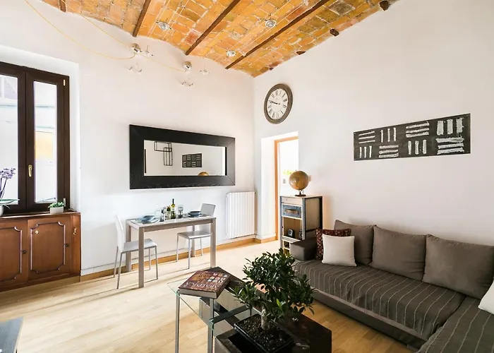 Home House Borgo Pio 195 Rome, Italy