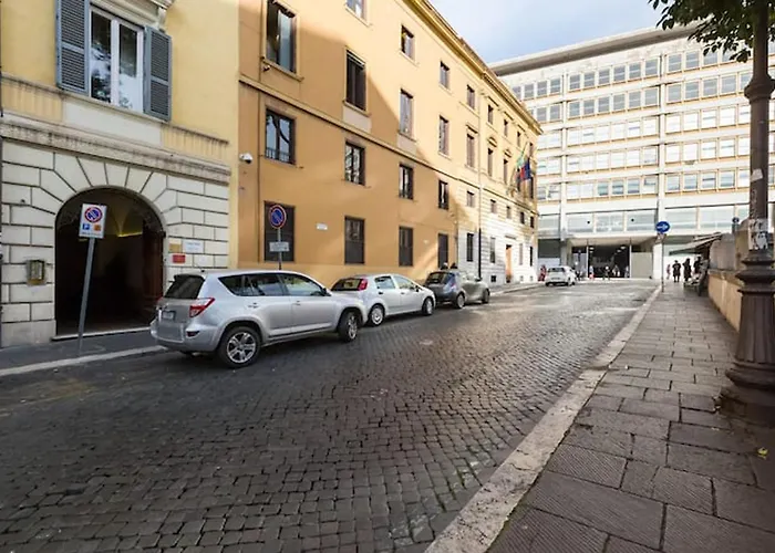 Elegant Flat In Rome Historic Center - 2 Bathrooms