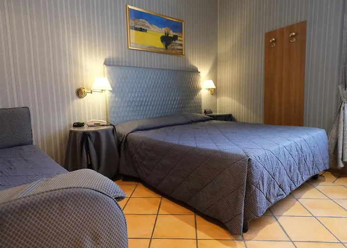 Hotel Lirico