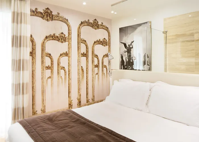 Via Del Corso Home Roma