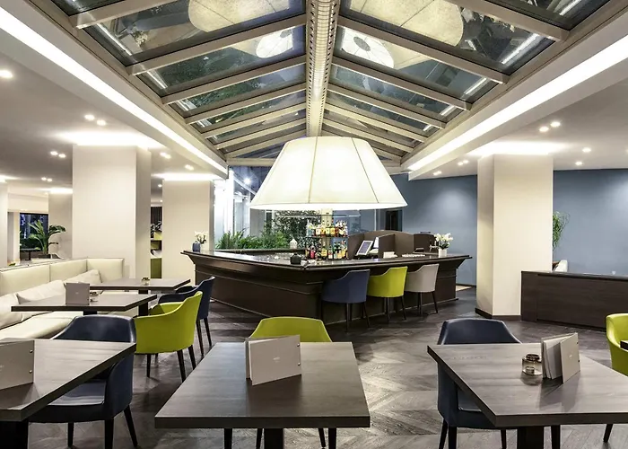 Mercure Roma West